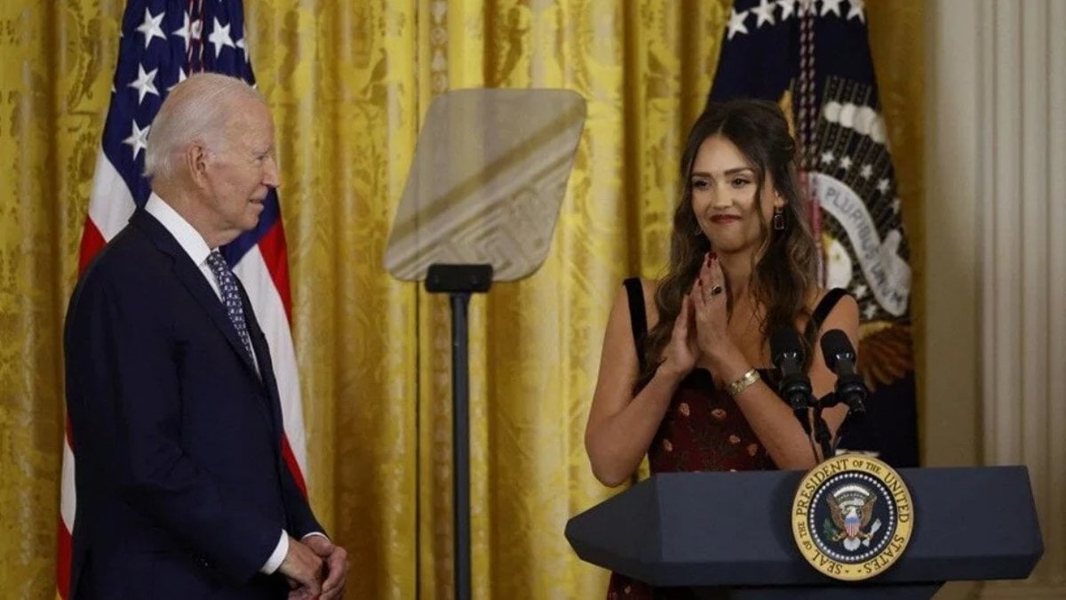 Joe Biden’dan yeni gaf: Jessica Alba’dan iş istedi