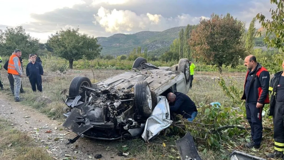 Amasya’da feci kaza: Anne hayatını kaybetti, eşi ve bebeği yaralandı…