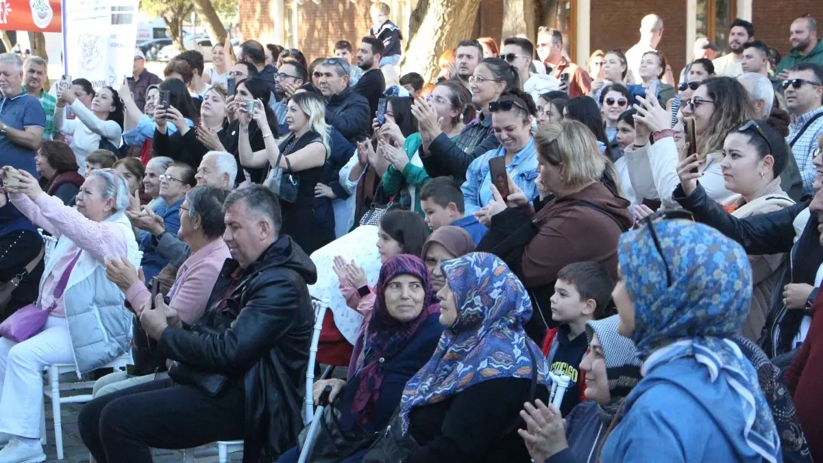 Edirne’de Ciğer Sarma Yarışması