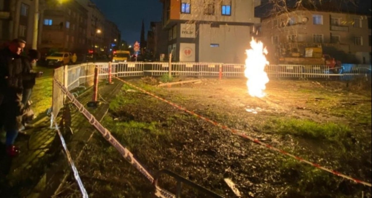 Kocaeli’nde panik anları! Zemin etüdü sırasında çıkan metan gazı alev aldı